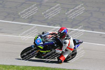 media/Mar-19-2022-Fastrack Riders (Sat) [[4e7522d738]]/Level 5 Race/Turn 3 and 4/